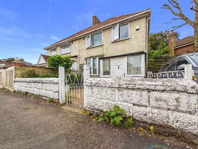 Kingsway, Hayes, UB3, photo 1