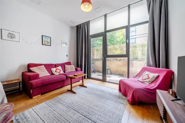 Nightingale Grove, SE13, photo 1