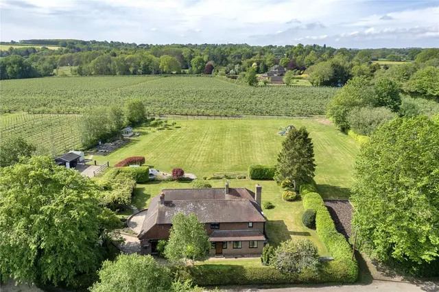 Maidstone Road, Matfield, Tonbridge, Kent, TN12 7LG, photo 1