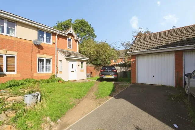 Swan Gardens, Peterborough, Cambridgeshire, PE1, photo 1
