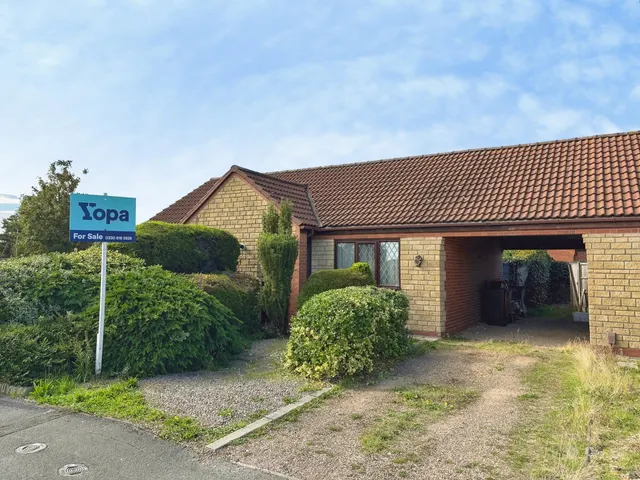 Elsham Crescent, Lincoln, LN6, photo 1