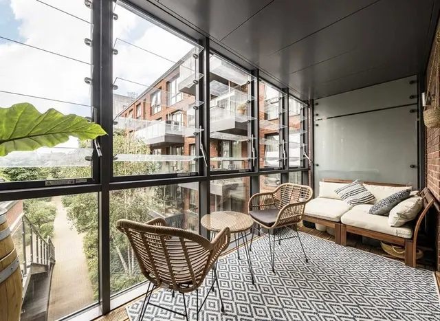 Photo 3 — Gaumont Place, Streatham, SW2
