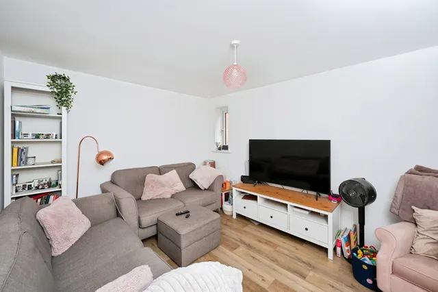 Photo 2 — Haydn Griffiths Way, Armthorpe, Doncaster, South Yorkshire, DN3