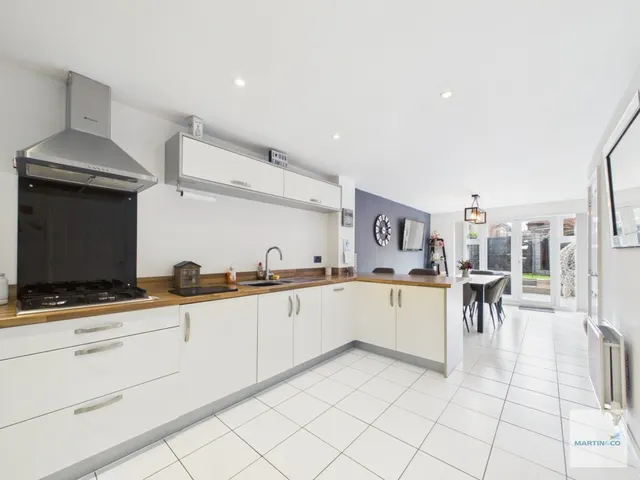 Dexters Grove, Hucknall, NG15, photo 2