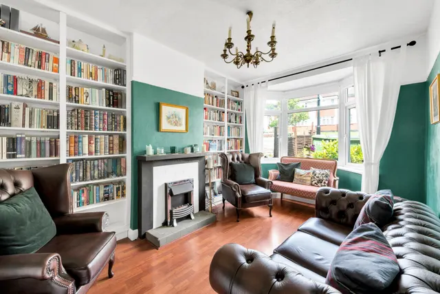 Photo 3 — Westmount Road, Eltham, SE9 1NR