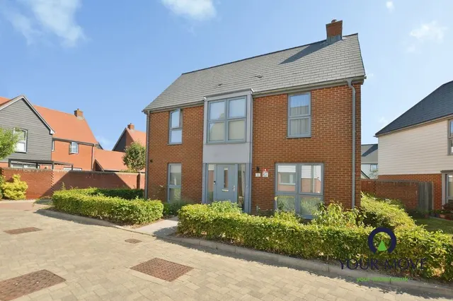 Photo 2 — Grasshopper Drive, Kennington, Kent, TN24