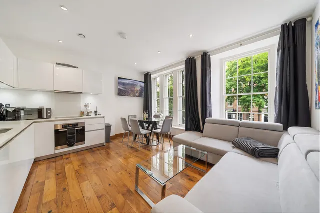 Bedford Row, WC1R, photo 1