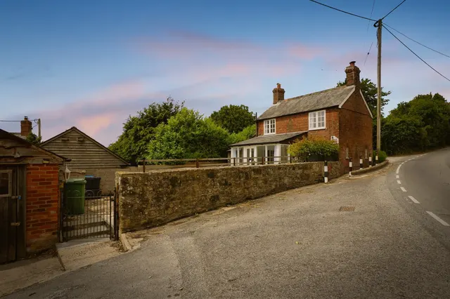 Bozley Hill, Cann, SP7, photo 1