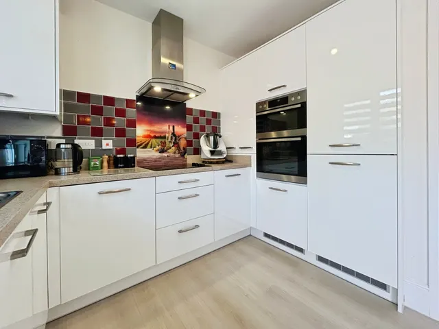 Great Spring Road, Caldicot, NP26, photo 2