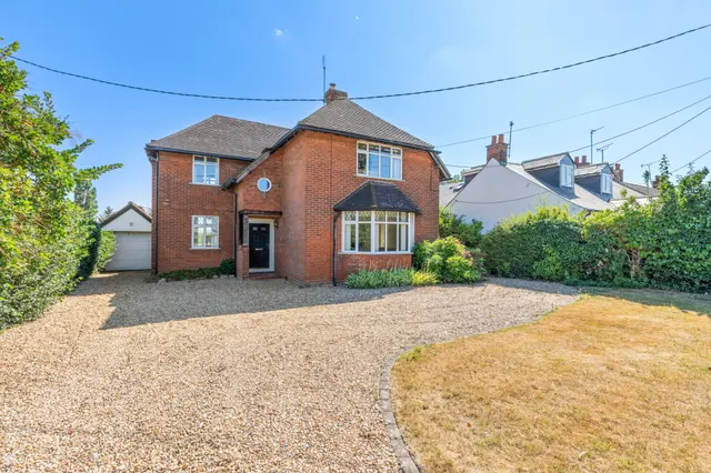 Wendover Road, Stoke Mandeville, HP22, photo 1