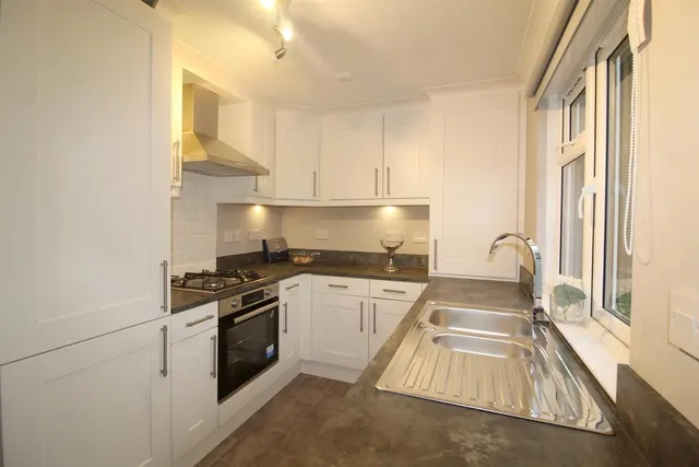 Photo 3 — Arkley Park Barnet Road, Arkely EN5 3JQ