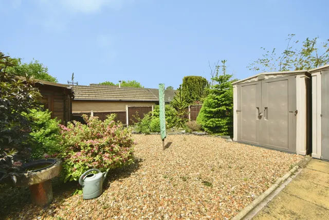 Warmbrook Road, High Peak, SK23, photo 3