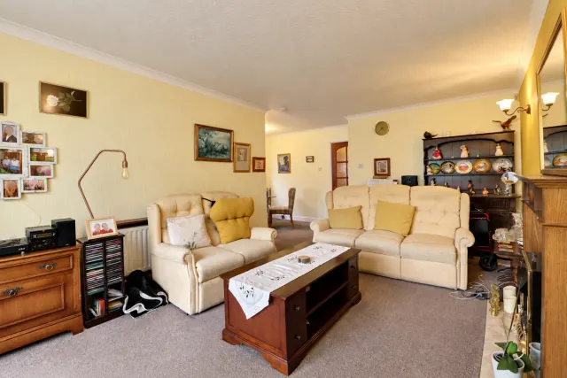 Ruxley Road, Bucknall, ST2, photo 3