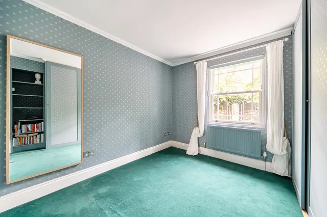 Photo 3 — Flat 1, 7 Radipole Road, London