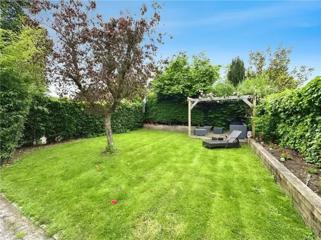 Glebe Road, Old Windsor, SL4, photo 2