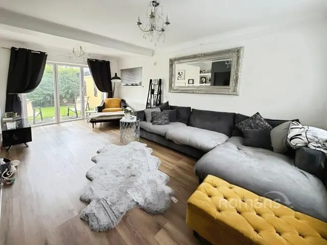 Glebe Road, Old Windsor, SL4, photo 3