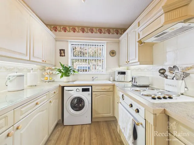 Photo 3 — Mariners Court, West Street, Bridlington, YO15