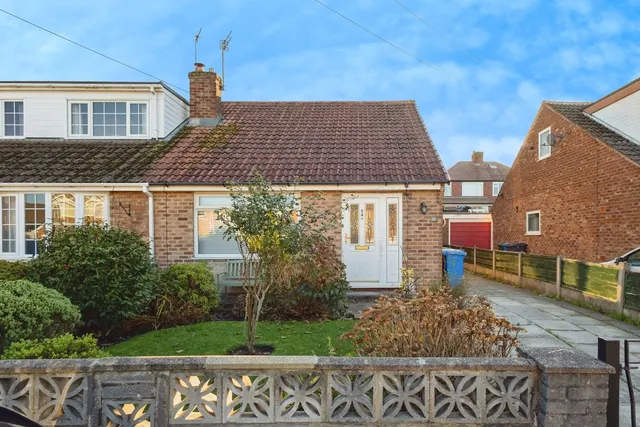 Martin Close, Denton, Manchester, Greater Manchester, M34, photo 1