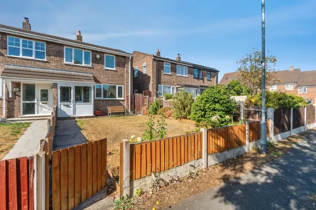 Glencoe Drive, Cannock, WS11, photo 1