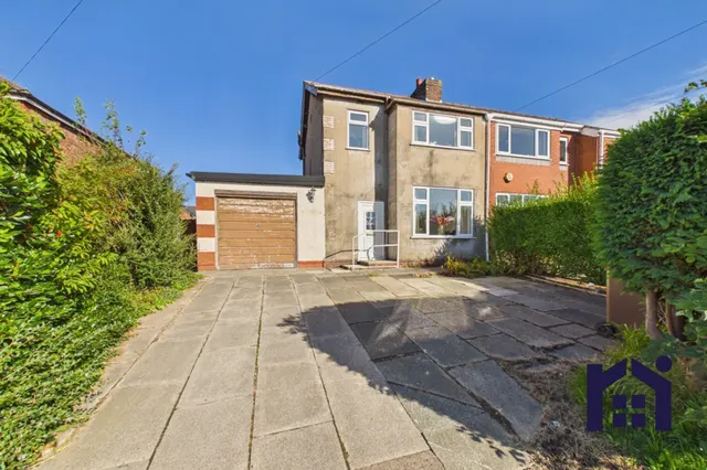 2 bedroom house — School Lane, Euxton, Chorley, PR7 6JL