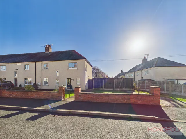 Fourth Avenue, Llay, LL12, photo 1