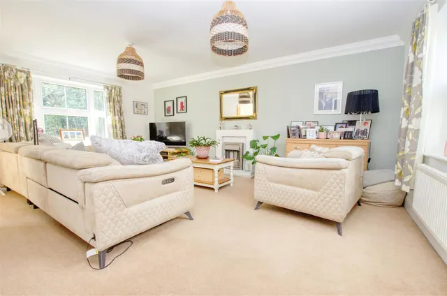 Photo 2 — Lyons Place, Hedge End, Southampton, SO30 0JB