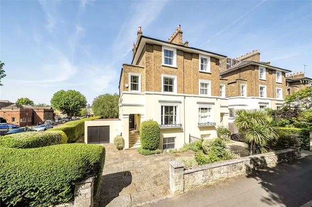 Claremont Road, Windsor, Berkshire, SL4 3AX, photo 1