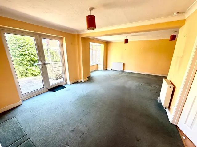 Thirlmere Close, Surrey Egham, TW20, photo 2