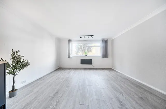 Anson Drive, Southampton, SO19, photo 3