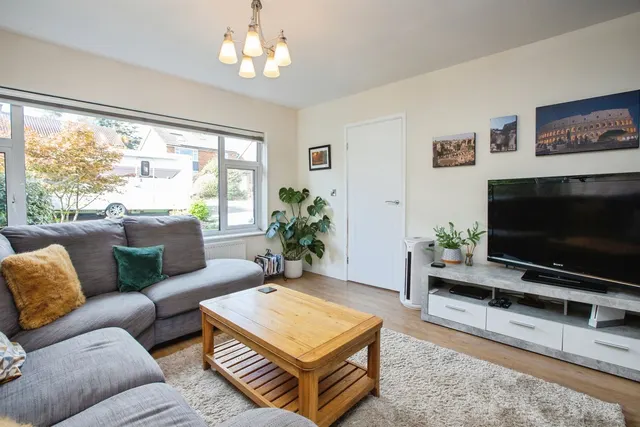 Summercourt Drive, Ravenshead, NG15, photo 3