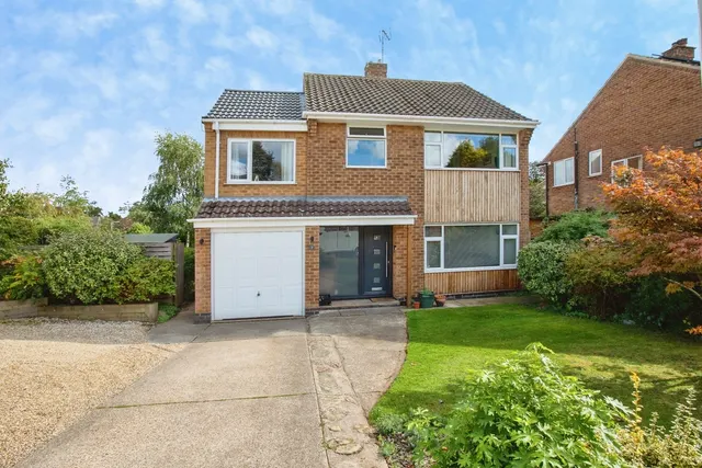 Summercourt Drive, Ravenshead, NG15, photo 1