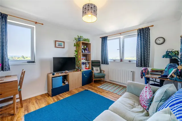 Photo 3 — Porchester Mead, Beckenham, BR3