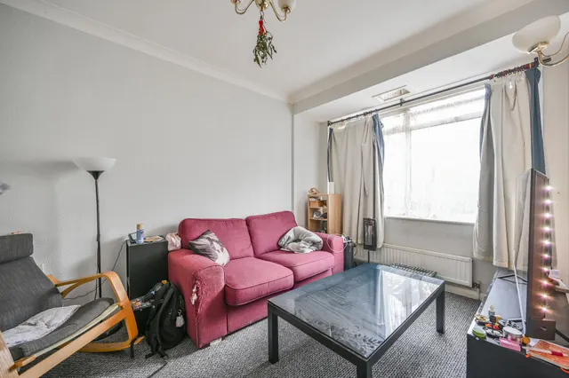 Photo 2 — 71 Queens Road, London