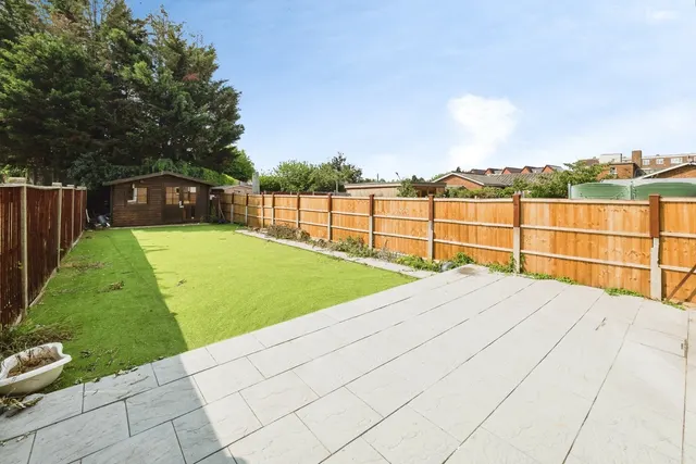 Photo 2 — Diban Avenue, Hornchurch, RM12