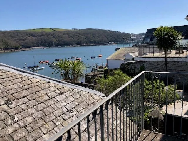 North Street, Fowey, photo 3