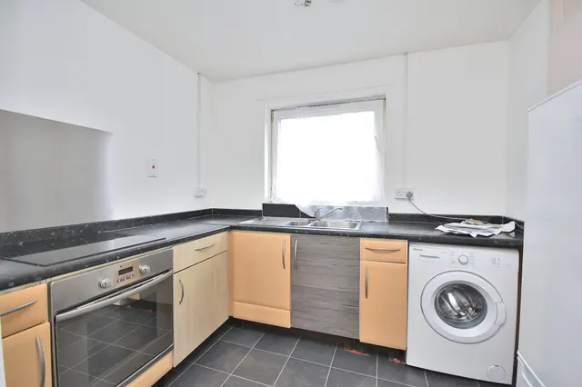 Photo 3 — Mitchell Close, Northampton, NN5 7RP
