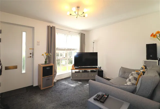 Badgers Close, Woking, GU21, photo 2