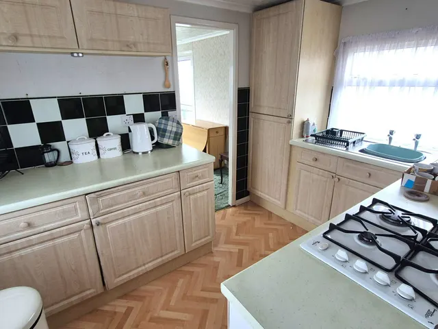 Bedford Road, Lower Stondon, photo 2
