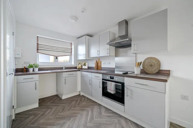 Stickford Close, Bedworth, CV12, photo 2