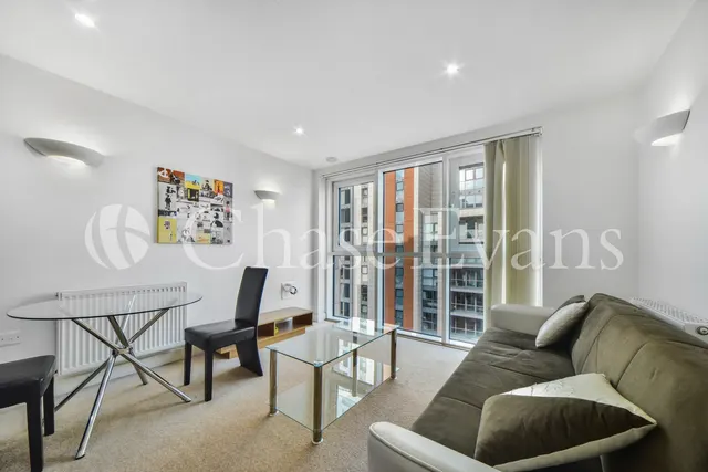 Western Gateway, Royal Docks, E16, photo 1
