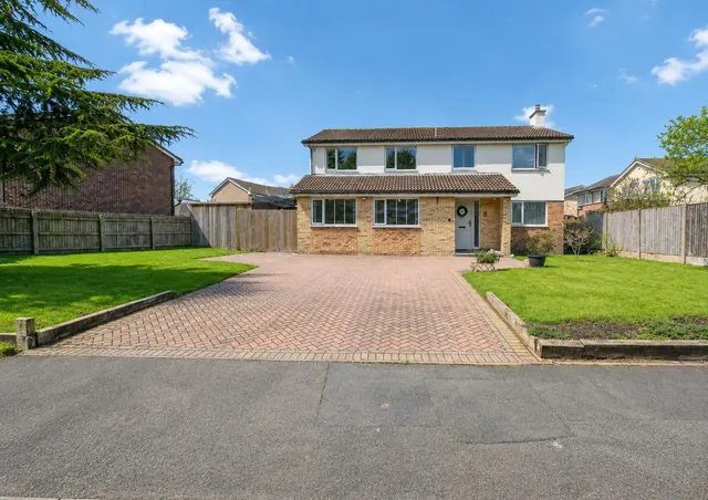 Hazelwood Road, Wilmslow, SK9, photo 1