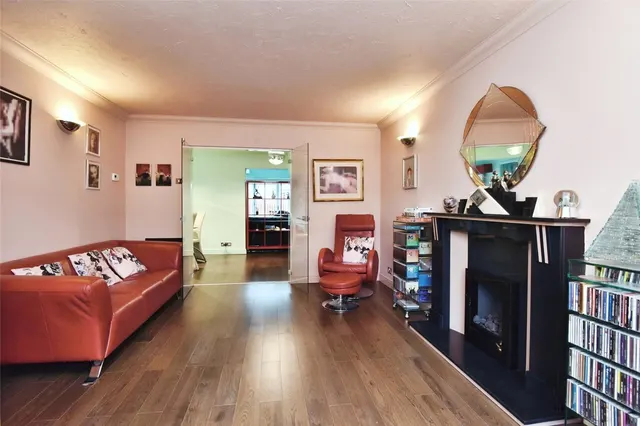 Photo 3 — Byron Close, Rode Heath, Stoke-on-Trent, Cheshire, ST7