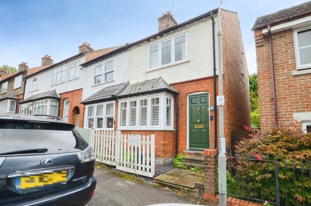 Cameron Road, Chesham, photo 1