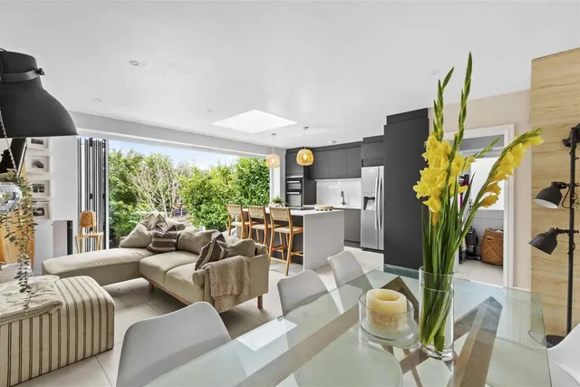 Littleworth Road, Downley, HP13, photo 3