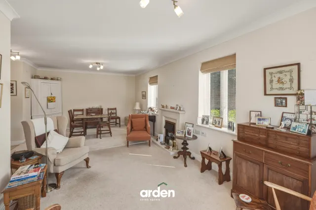 Eastbank Drive, Eastbank Court, WR3, photo 3