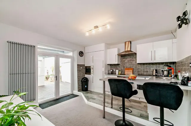 Photo 2 — Skipton Road, Harrogate, HG1 3HE
