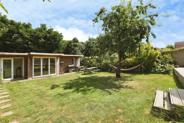 Farnham Lane, Langton Green, TN3, photo 2