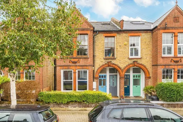 Isis Street, SW18, photo 1