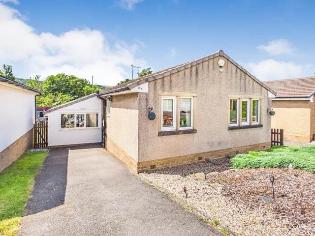 Heaton Avenue, Sandbeds, BD20, photo 1