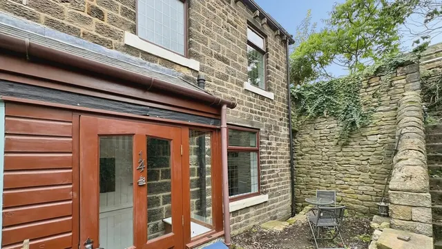 Riddlesden, Keighley, West Yorkshire, photo 1